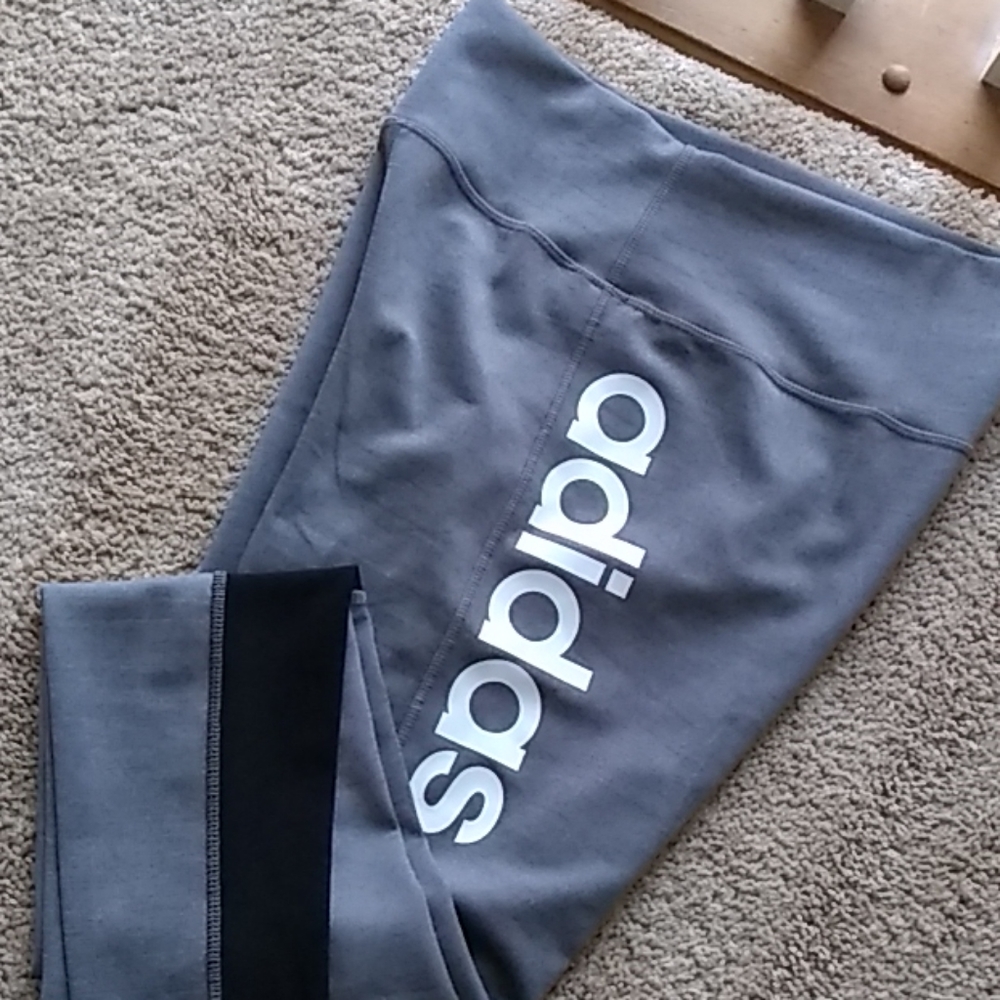 Adidas leggings